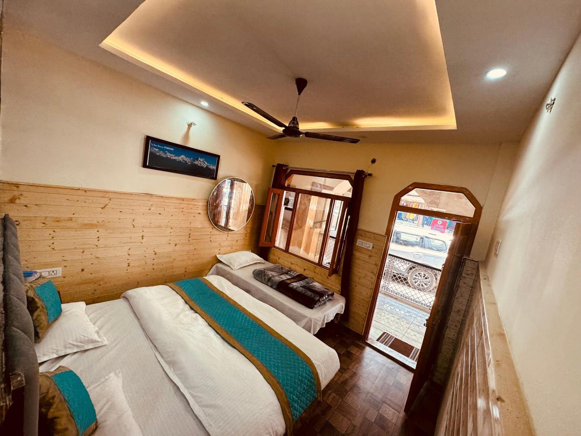 New Basera Hotel Rudraprayāg Extérieur photo