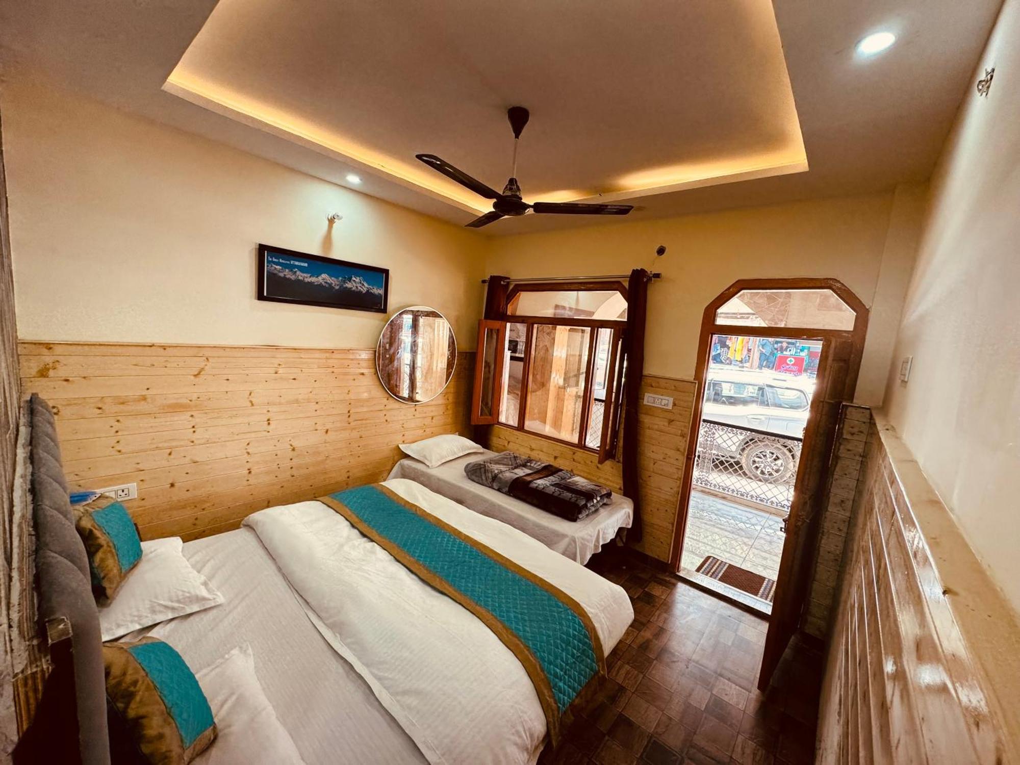 New Basera Hotel Rudraprayāg Extérieur photo