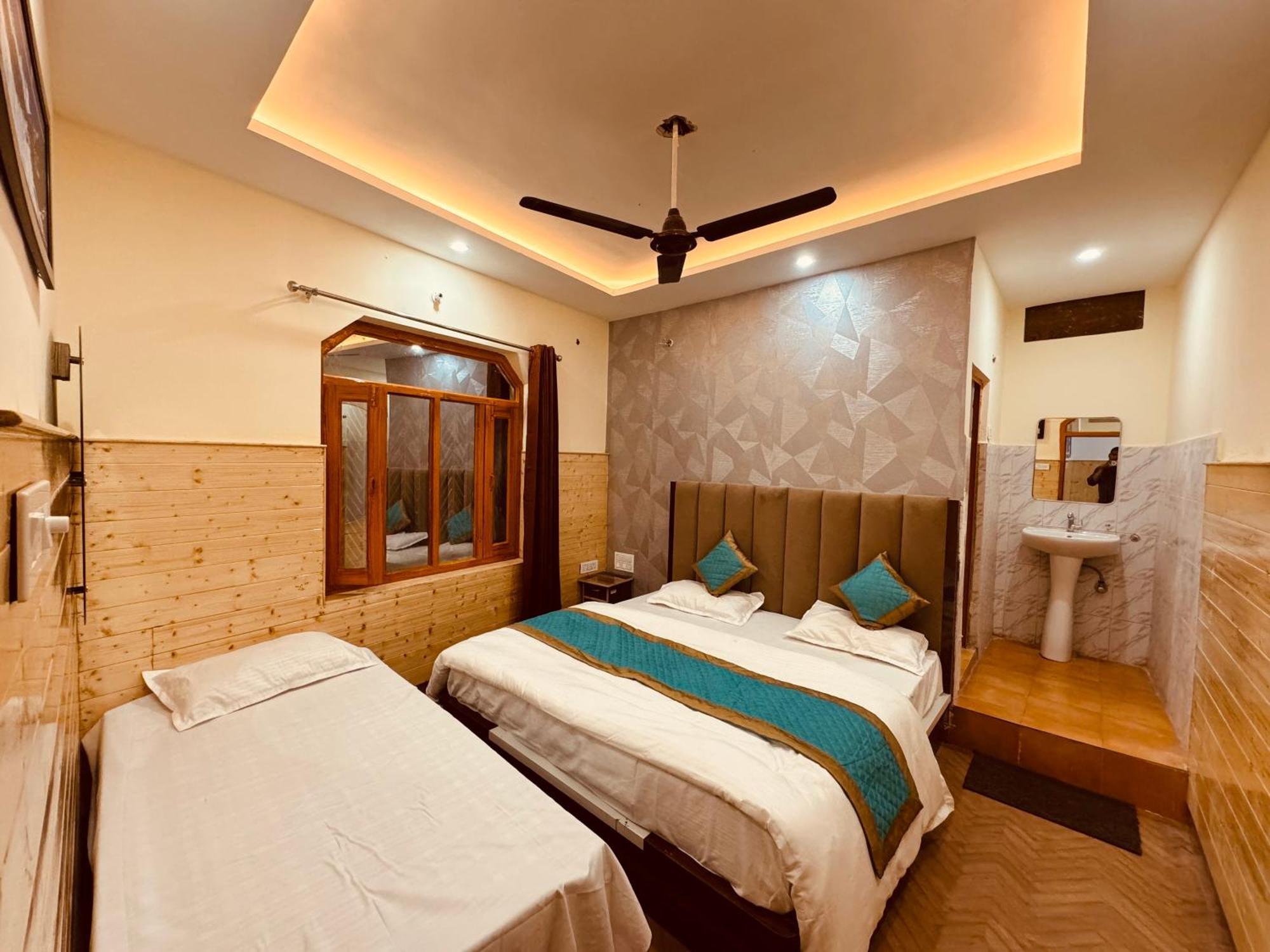 New Basera Hotel Rudraprayāg Extérieur photo